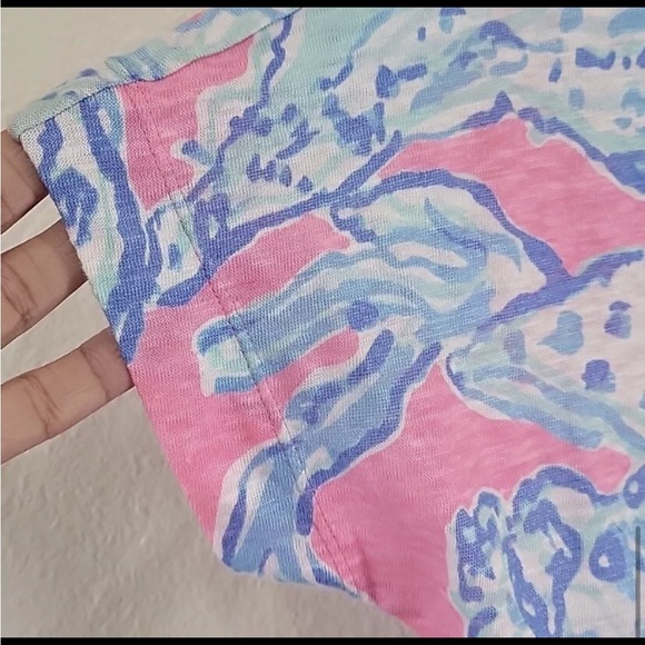 Lilly Pulitzer Mikela Pink Pout Barefoot Princess Blue Shells 100%Linen Shirt XS - Picture 10 of 15